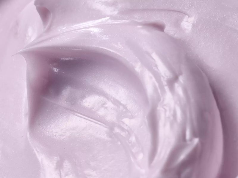 Зволожуючий крем для тіла з м'яким сяйвом - The Dream Collection, 220 ml 581-9b8 фото